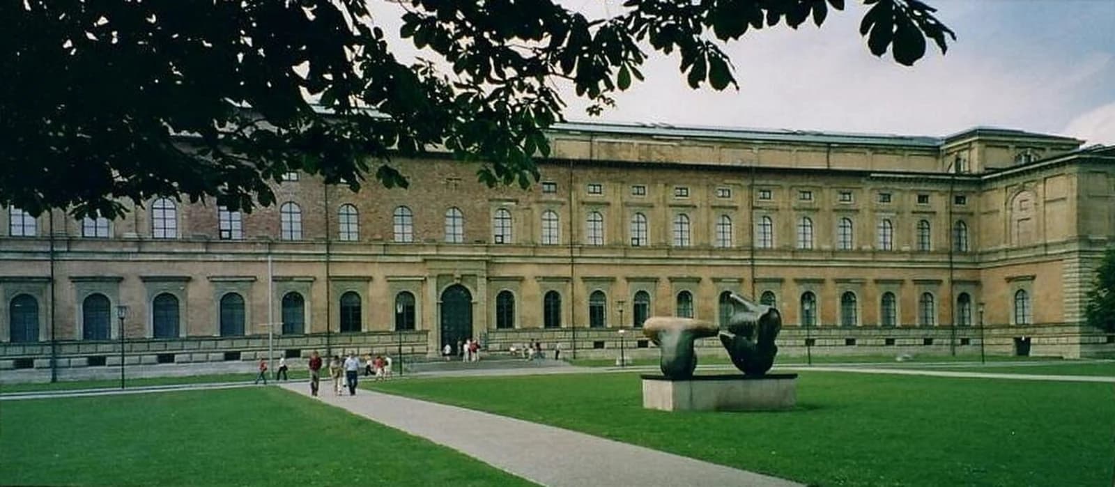 Exterior facade of the Alte Pinakothek, Munich