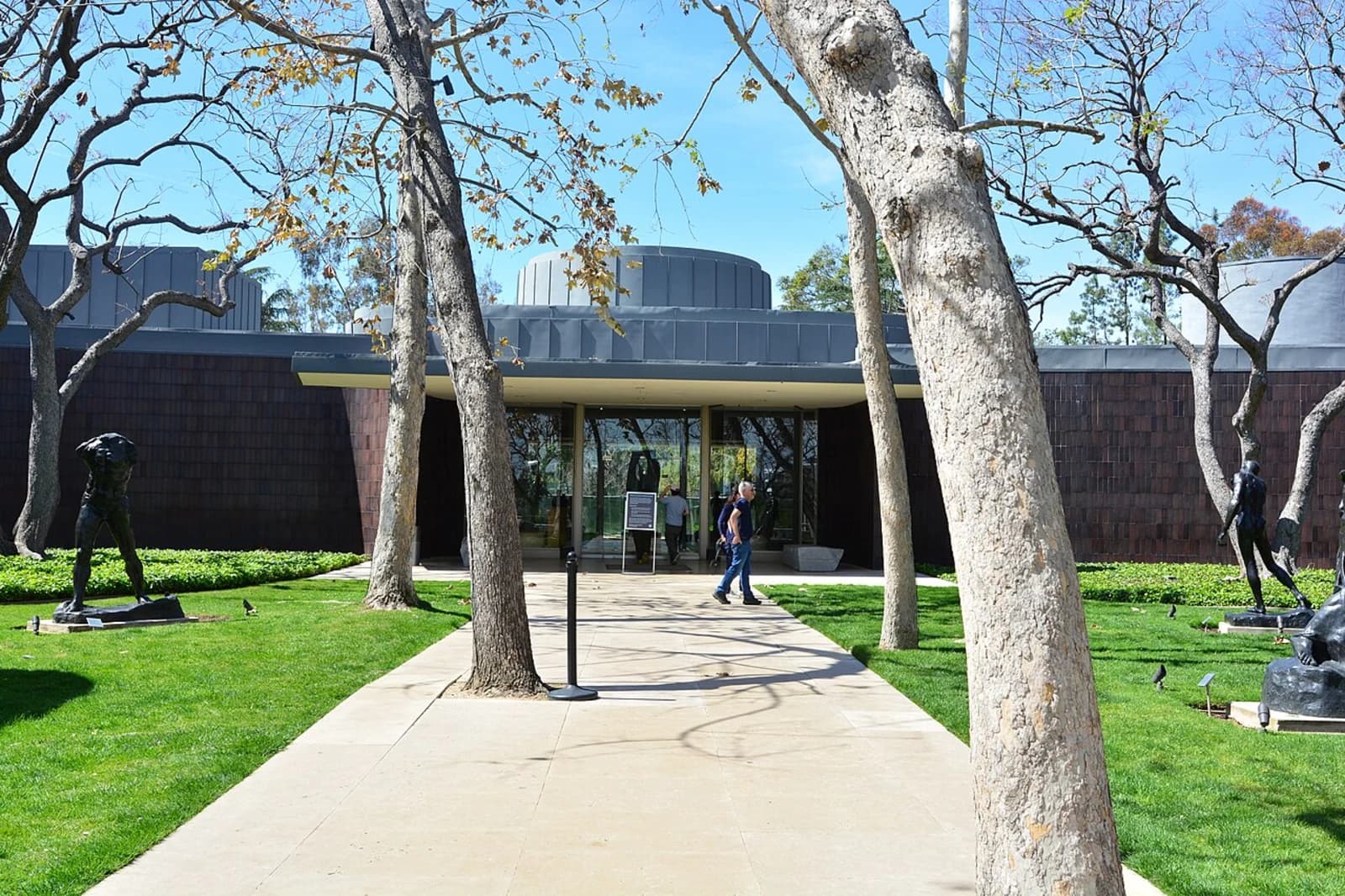 Entrance facade of the Norton Simon Museum in Pasadena, California